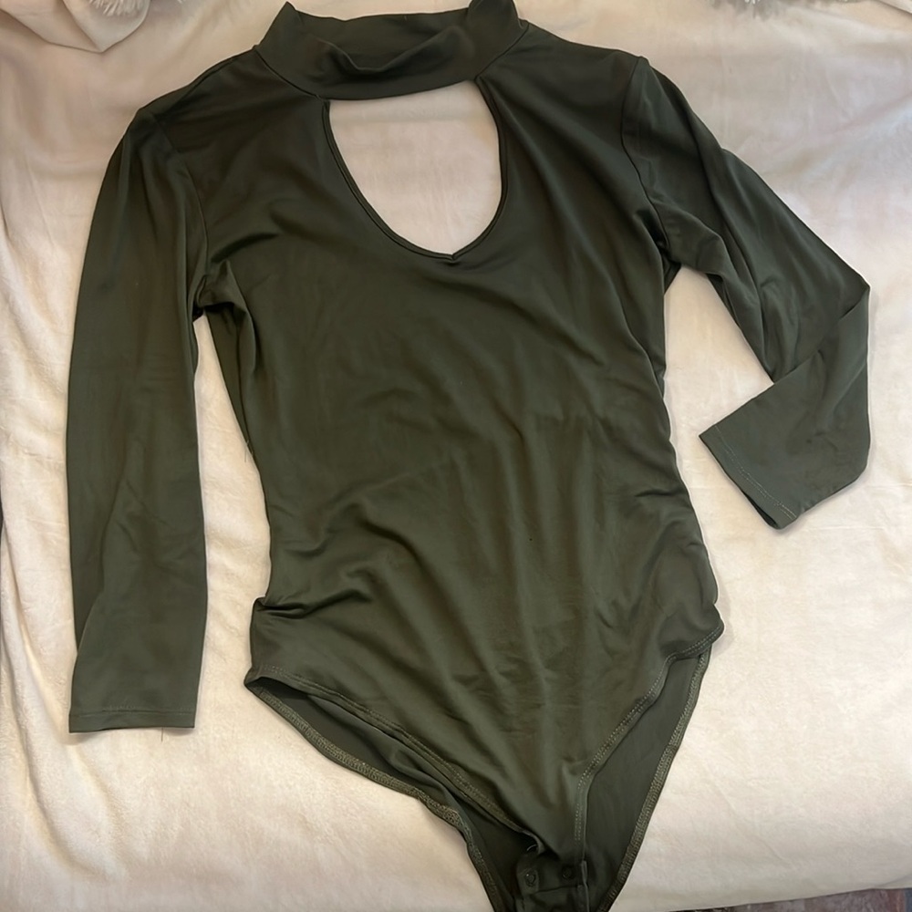 Key hole bodysuit